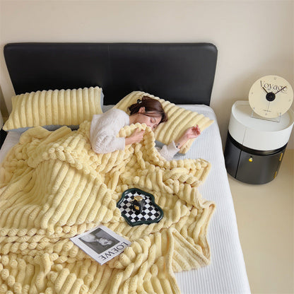 Luxury Faux Rabbit Fur Throw Blanket – Ultra Soft & Cozy